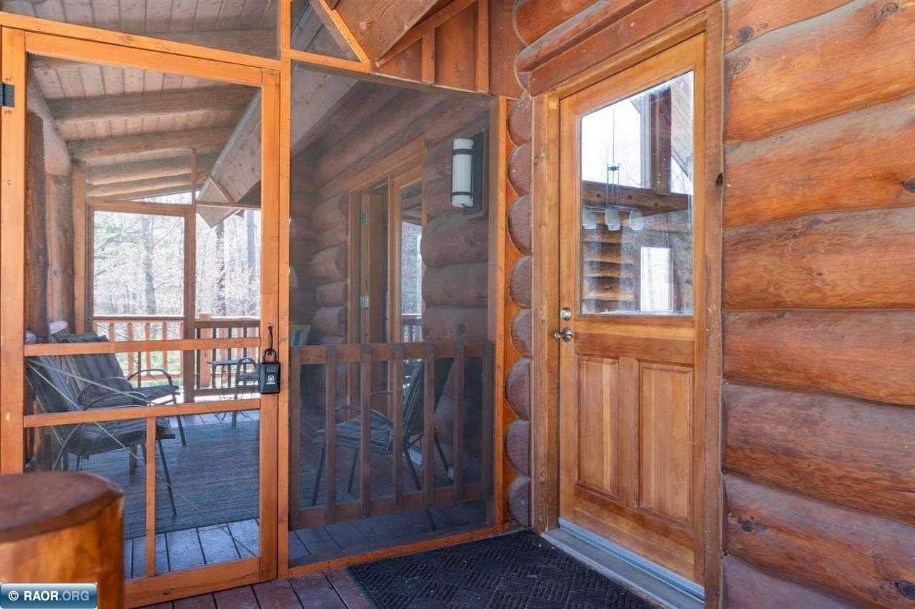 Single Family 4BR 3BA - 12957 W Ridge Rd, Ely, MN