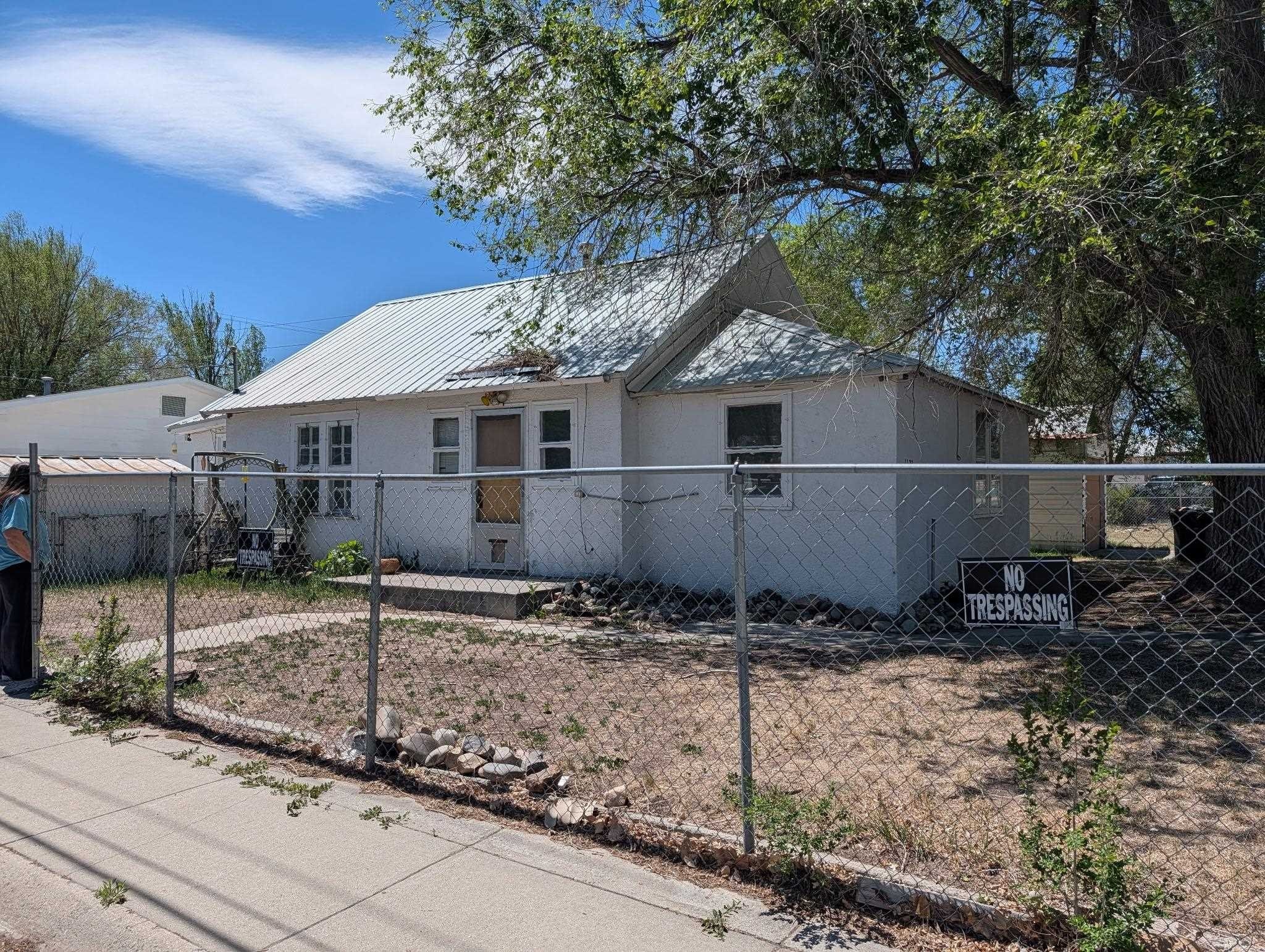 Single Family 2BR 1BA - 1123 E Washington, Riverton, WY