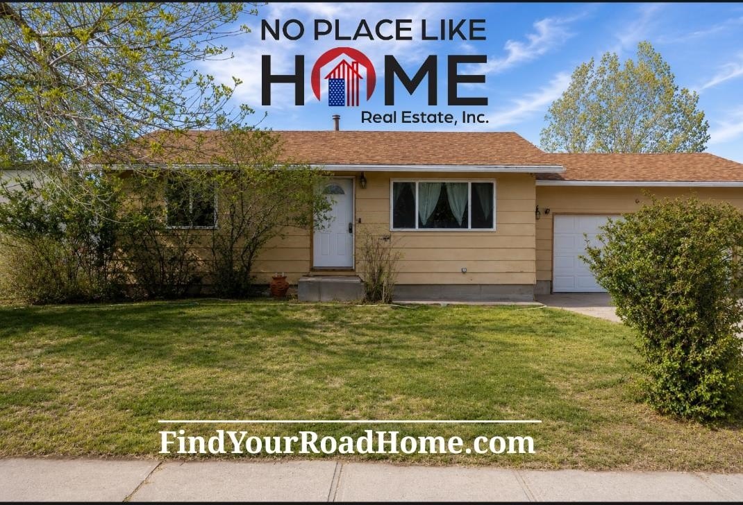 Single Family 4BR 2BA - 6567 Dee Lyle Circle, Casper, WY