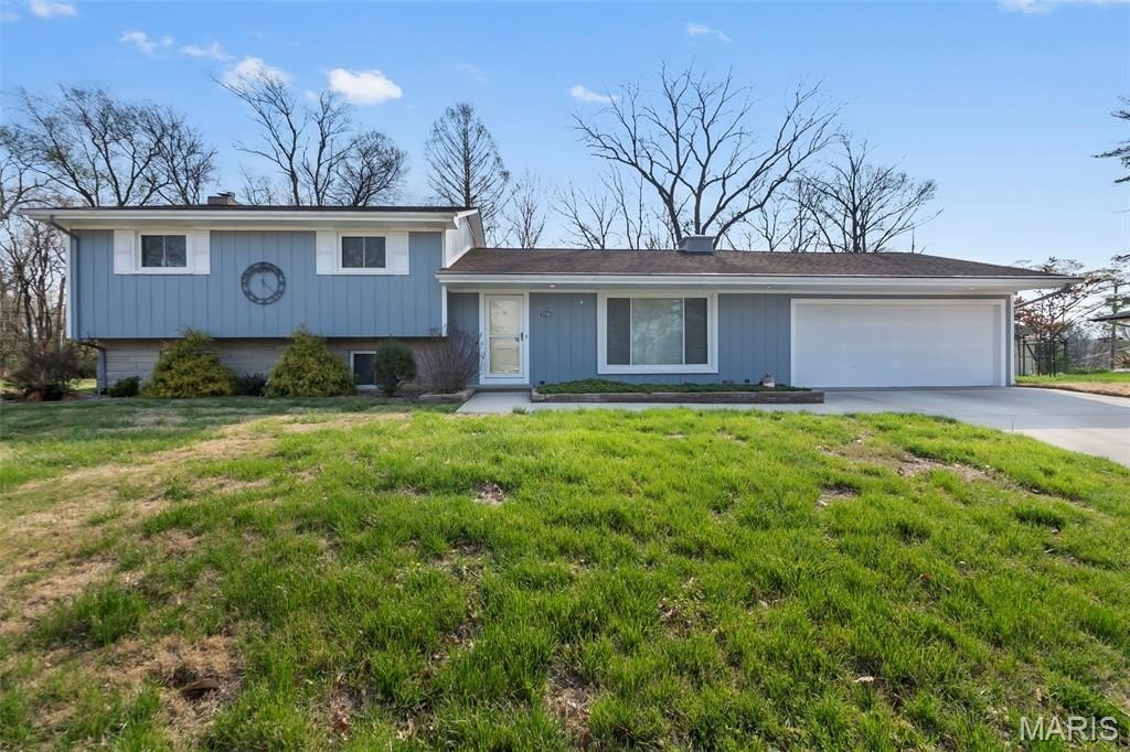 Single Family 3BR 3BA - 1728 Ridgeway Drive, Cape Girardeau, MO