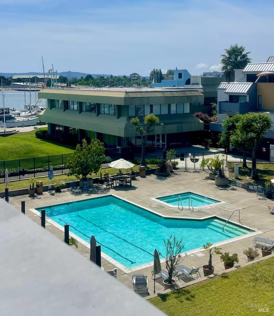 Condo 1BR 1BA - 1 Embarcadero W, Oakland, CA