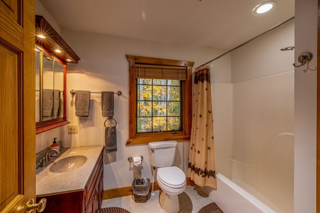 Single Family 3BR 3BA - 58 Upper Hillside Lane, SLATYFORK, WV