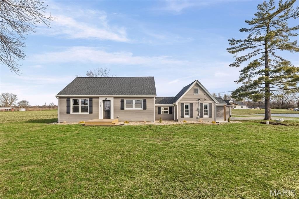 Single Family 3BR 1BA - 2049 Park Road, Belleville, IL