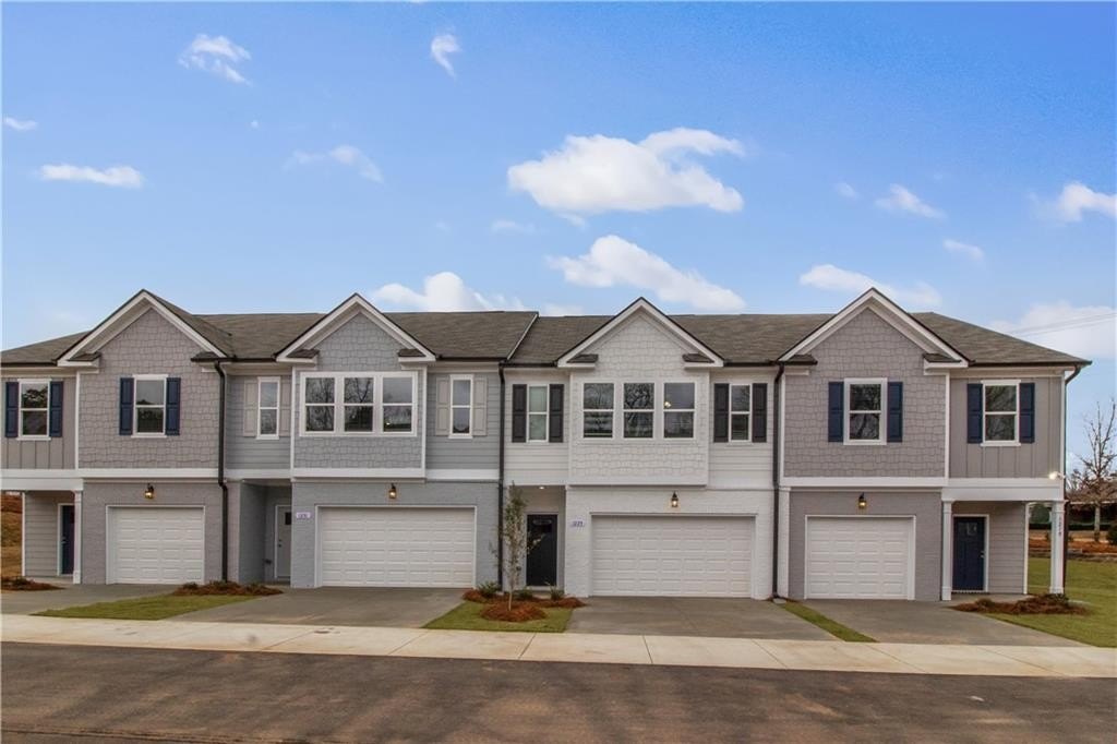 Single Family 4BR 3BA - 1219 MCCOY STREET, OPELIKA, AL