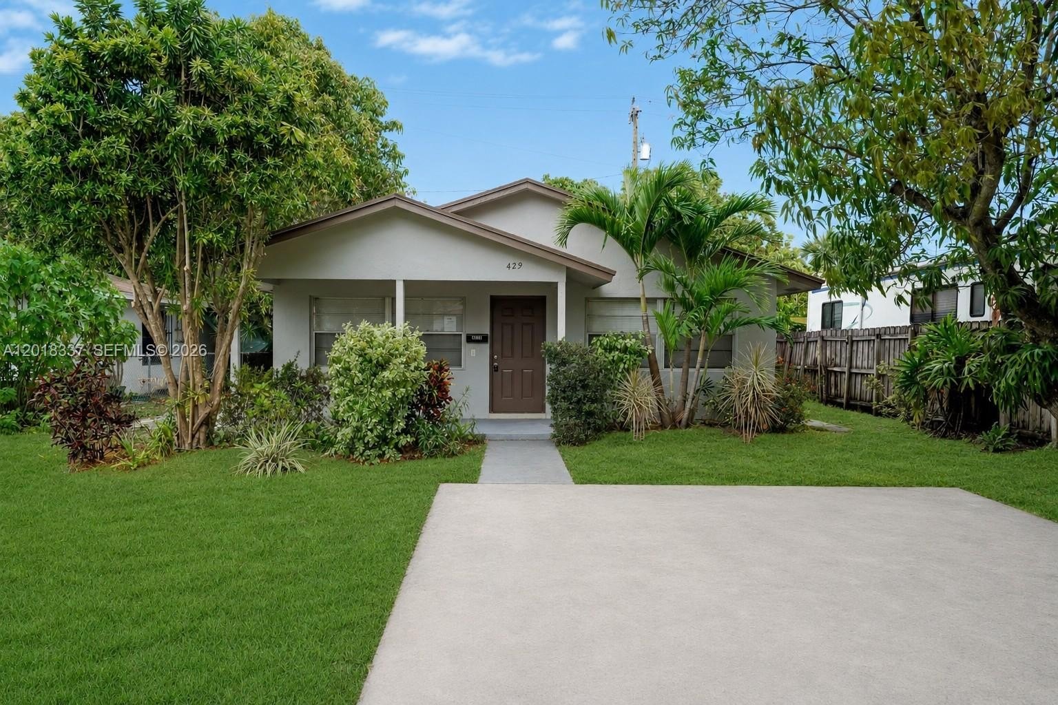 Single Family 3BR 2BA - 429 Avenida Hermosa, West Palm Beach, FL