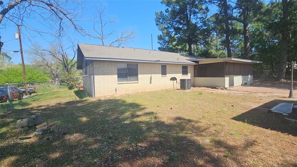 Single Family 3BR 2BA - 538 E Massey Street, Athens, TX
