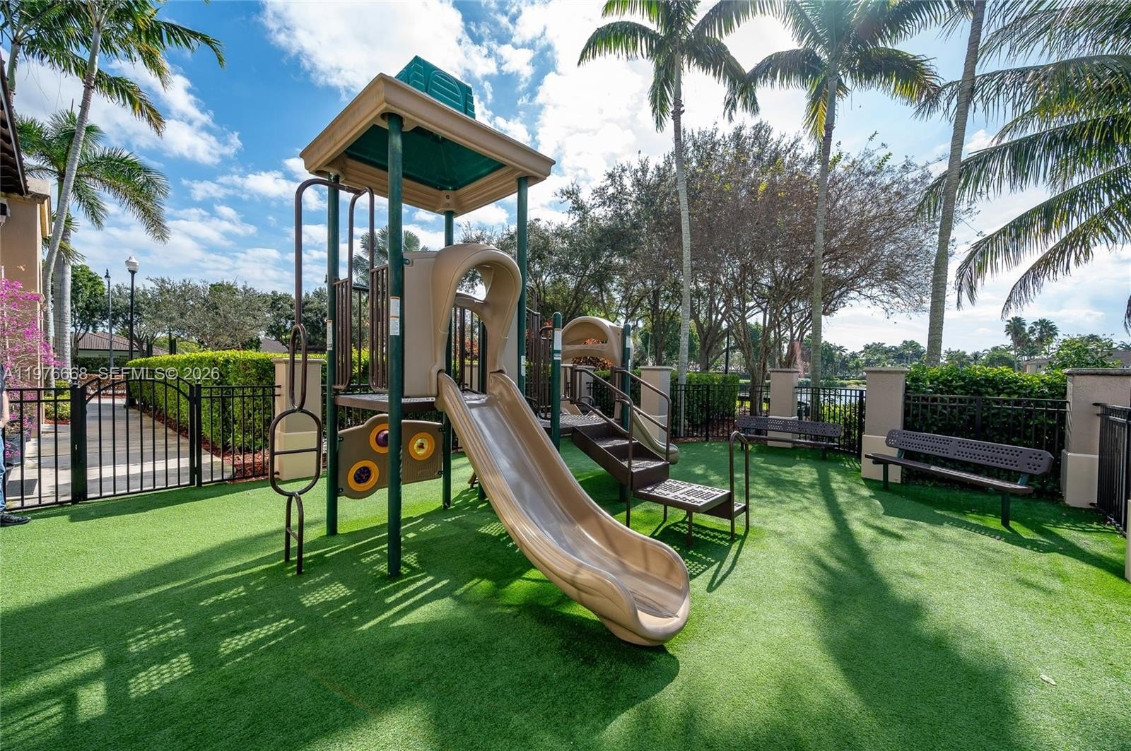 Single Family 2BR 2BA - 1212 NE 32nd Ter, Homestead, FL