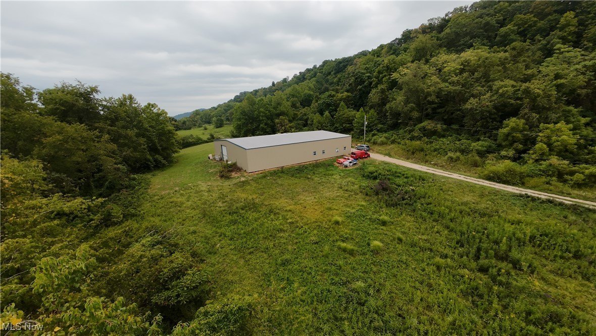 Single Family 3BR 2BA - 115 McElroy Run Road, Belmont, WV