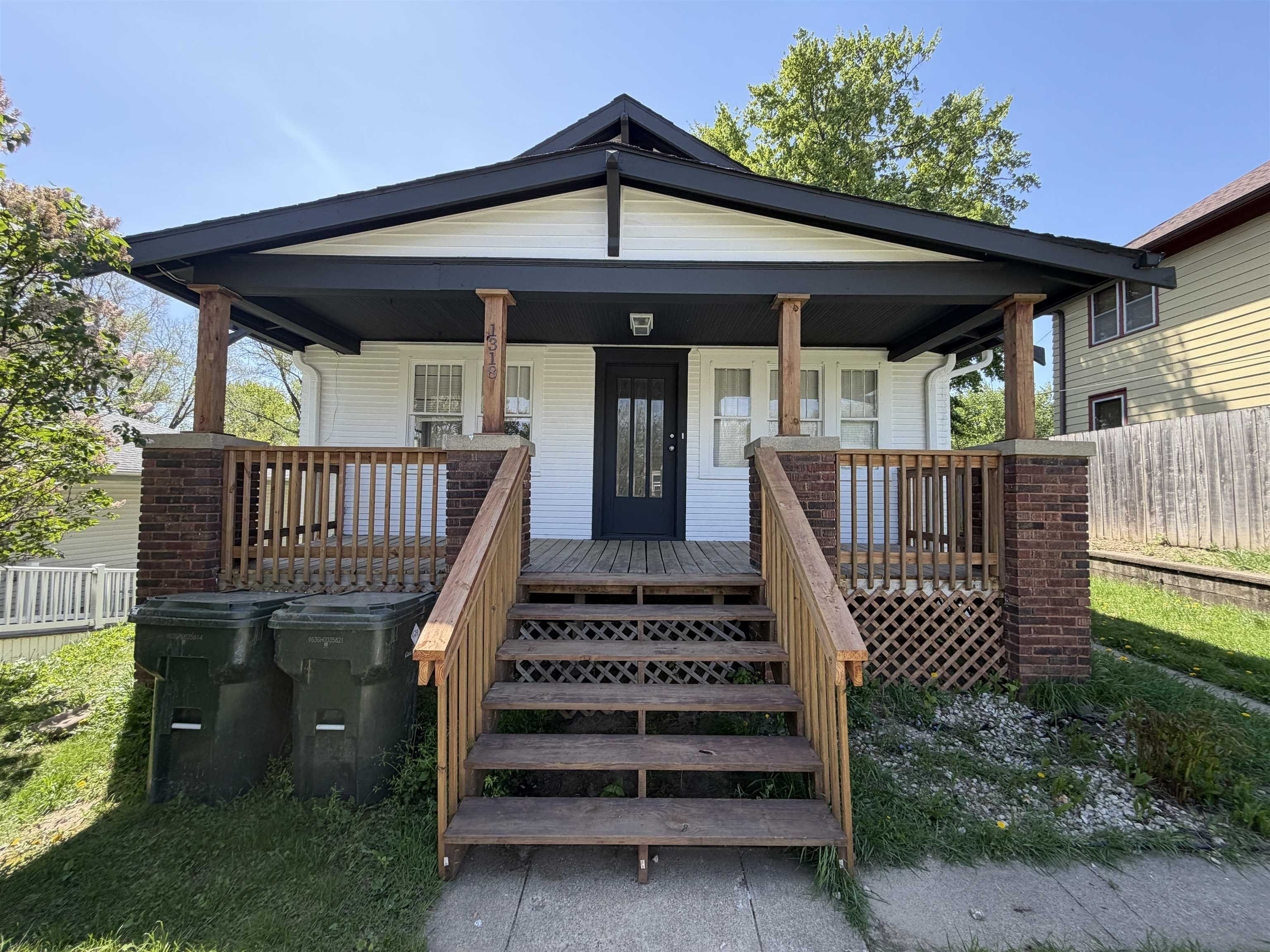 Single Family 2BR 1BA - 1318 28TH ST, Sioux City, IA