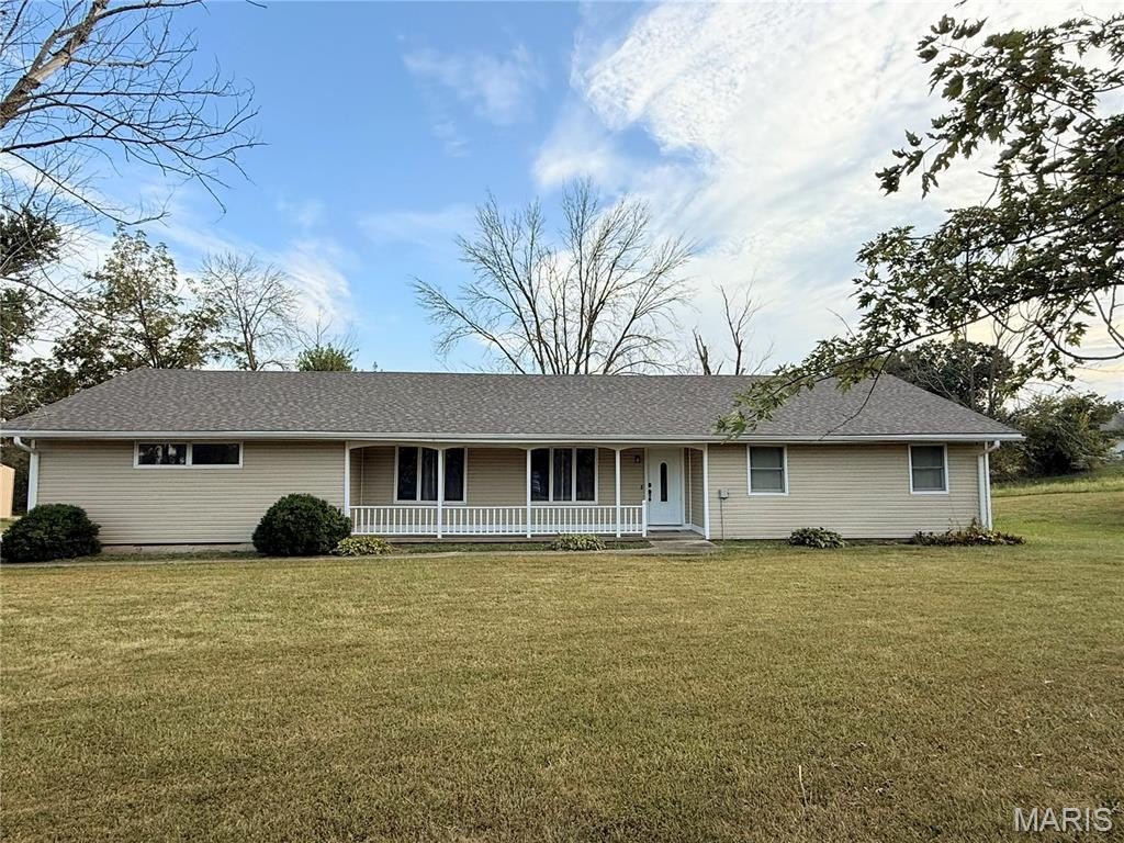 Single Family 3BR 2BA - 26172 Highway 11, Brookfield, MO