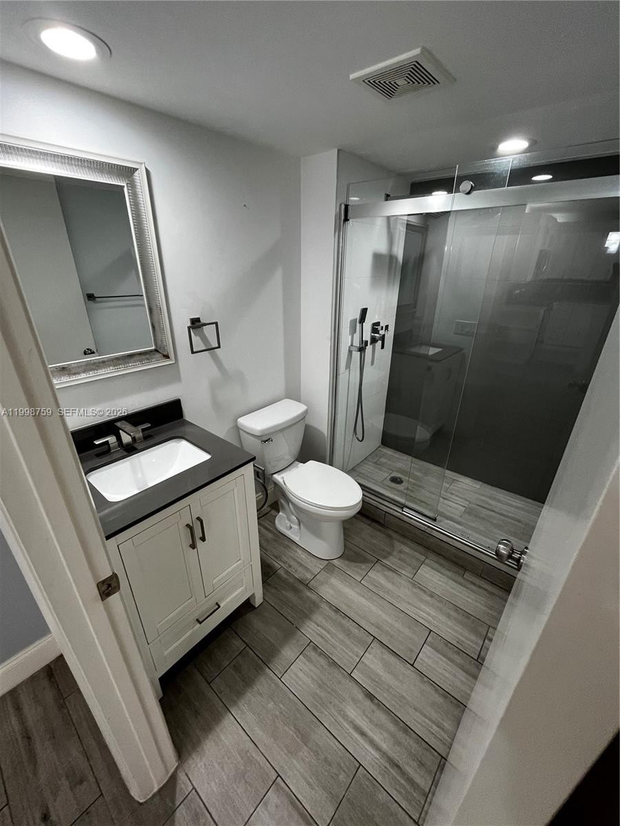 1026 10th Ln