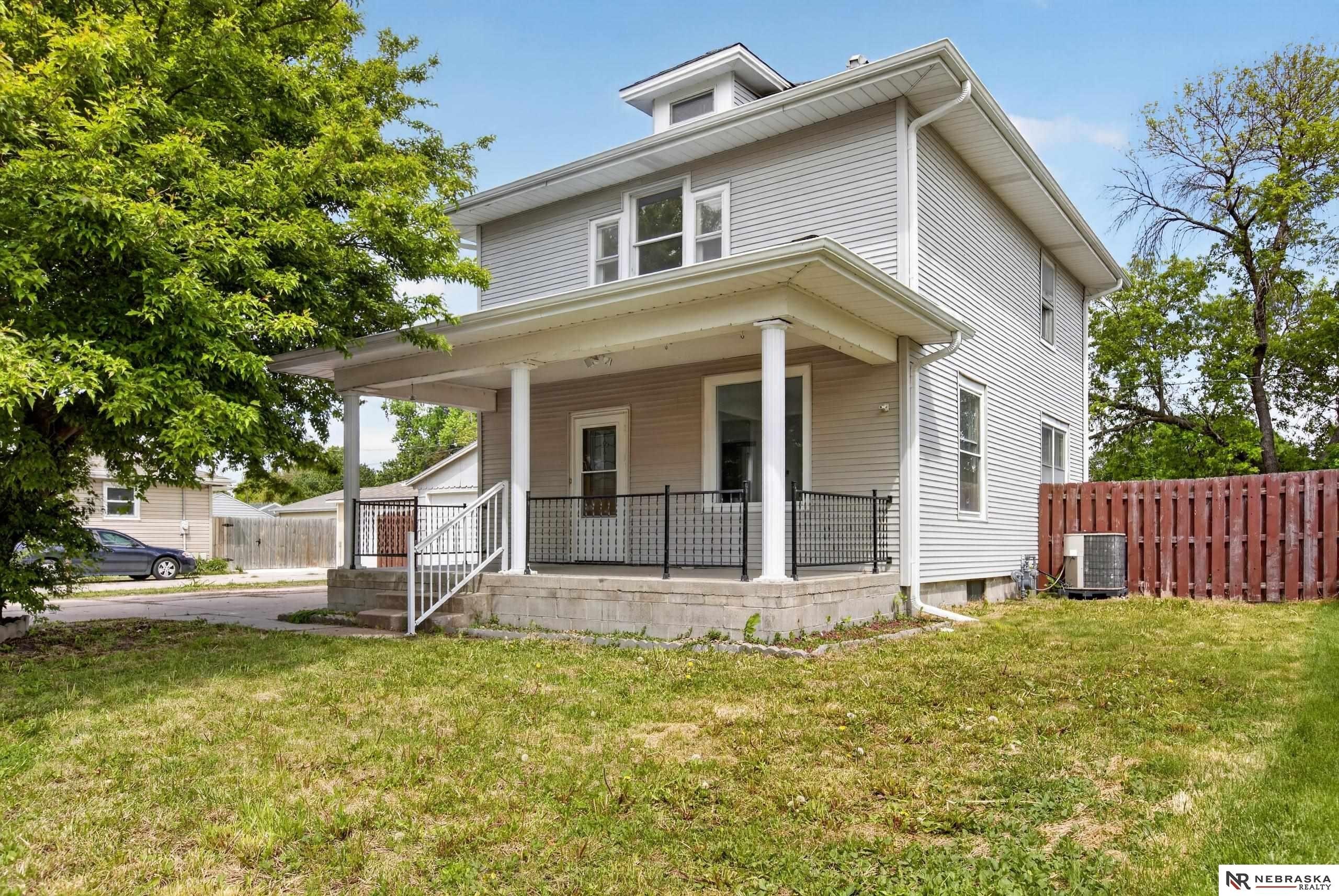 Single Family 3BR 2BA - 1440 E 12 Street, Fremont, NE