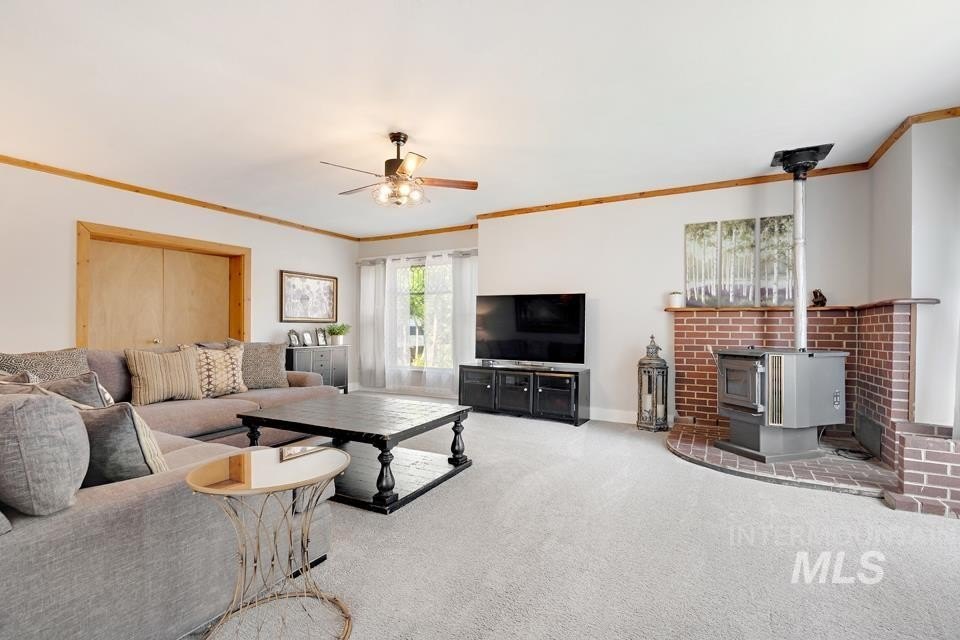 Single Family 9BR 3BA - 85 W Washington Ave, Cambridge, ID