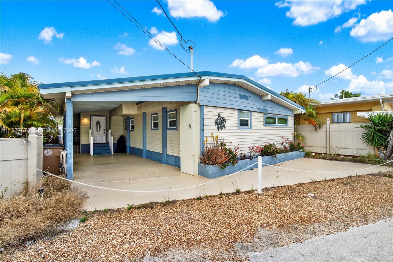 Single Family 3BR 3BA - 716 26th Street Ocean, Marathon, FL