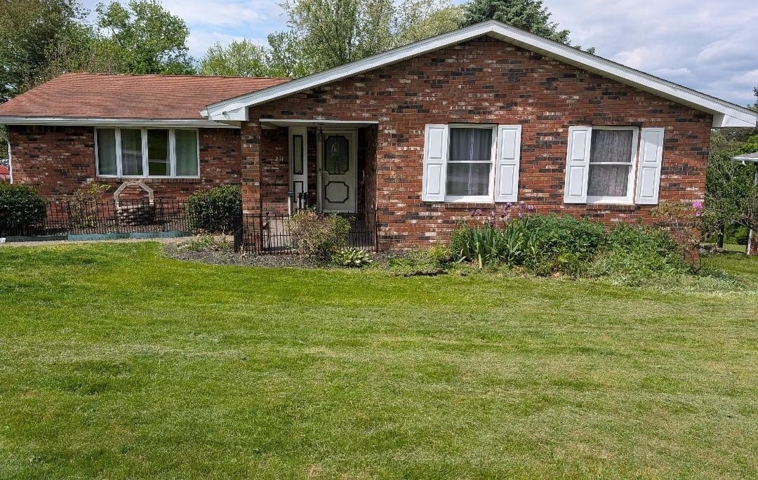 Single Family 3BR 3BA - 211 Laddie, City of Washington, PA
