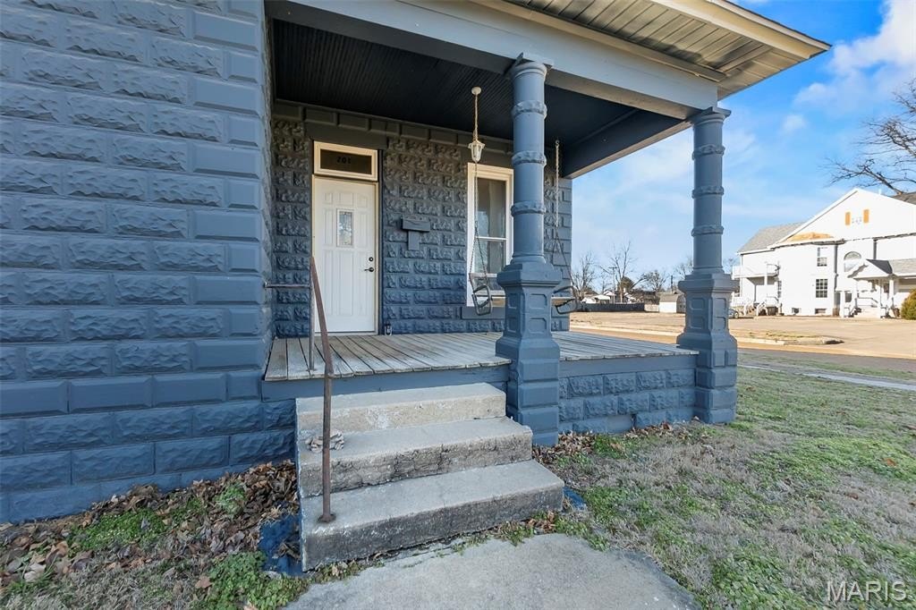 Single Family 2BR 1BA - 201 S 3rd Street, Chaffee, MO