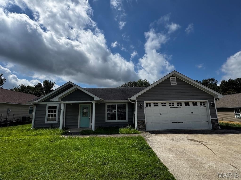 Single Family 3BR 2BA - 104 Avery Lane, Poplar Bluff, MO