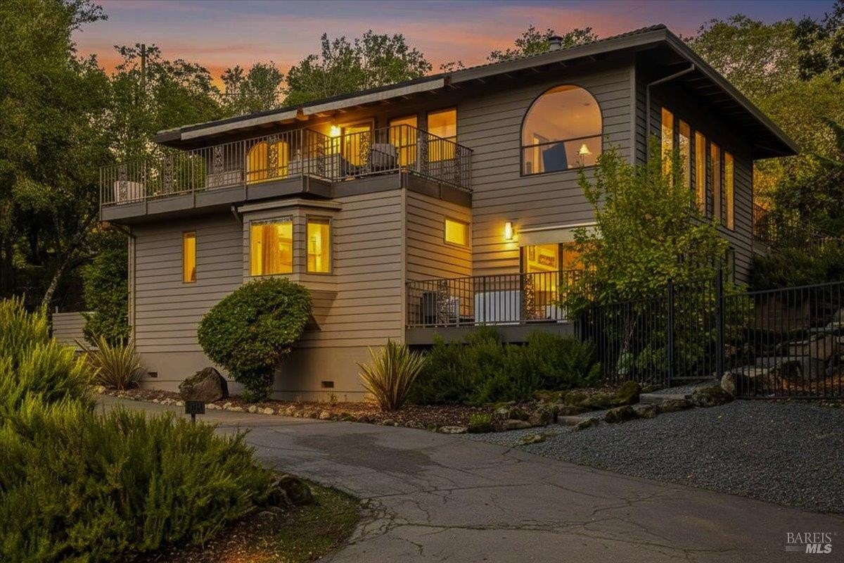 Single Family 3BR 4BA - 7061 Bennett Valley Road, Santa Rosa, CA