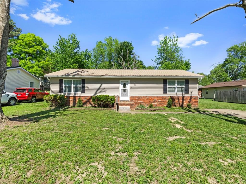 Single Family 3BR 2BA - 237  Barnett Blvd., Madisonville, KY