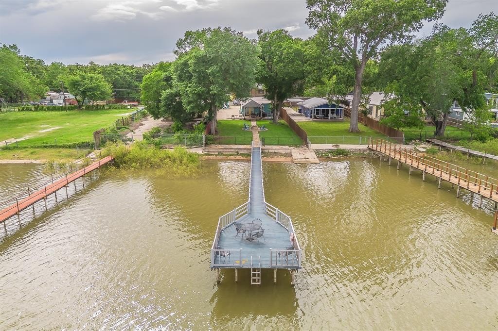Single Family 2BR 1BA - 14064 Rucker Street, Azle, TX