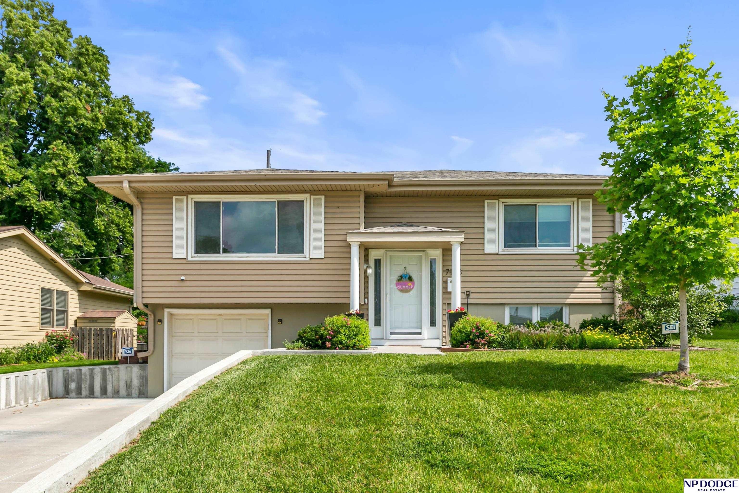 Single Family 2BR 2BA - 7908 Pasadena Avenue, Omaha, NE