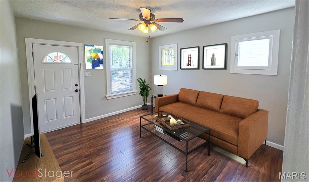 Single Family 2BR 1BA - 4706 Tesson Street, St Louis, MO