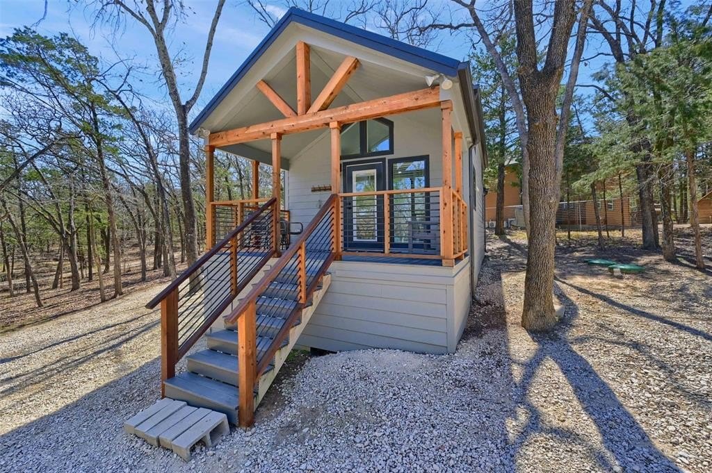 Single Family 1BR 1BA - 38 Rice Lane, Pottsboro, TX