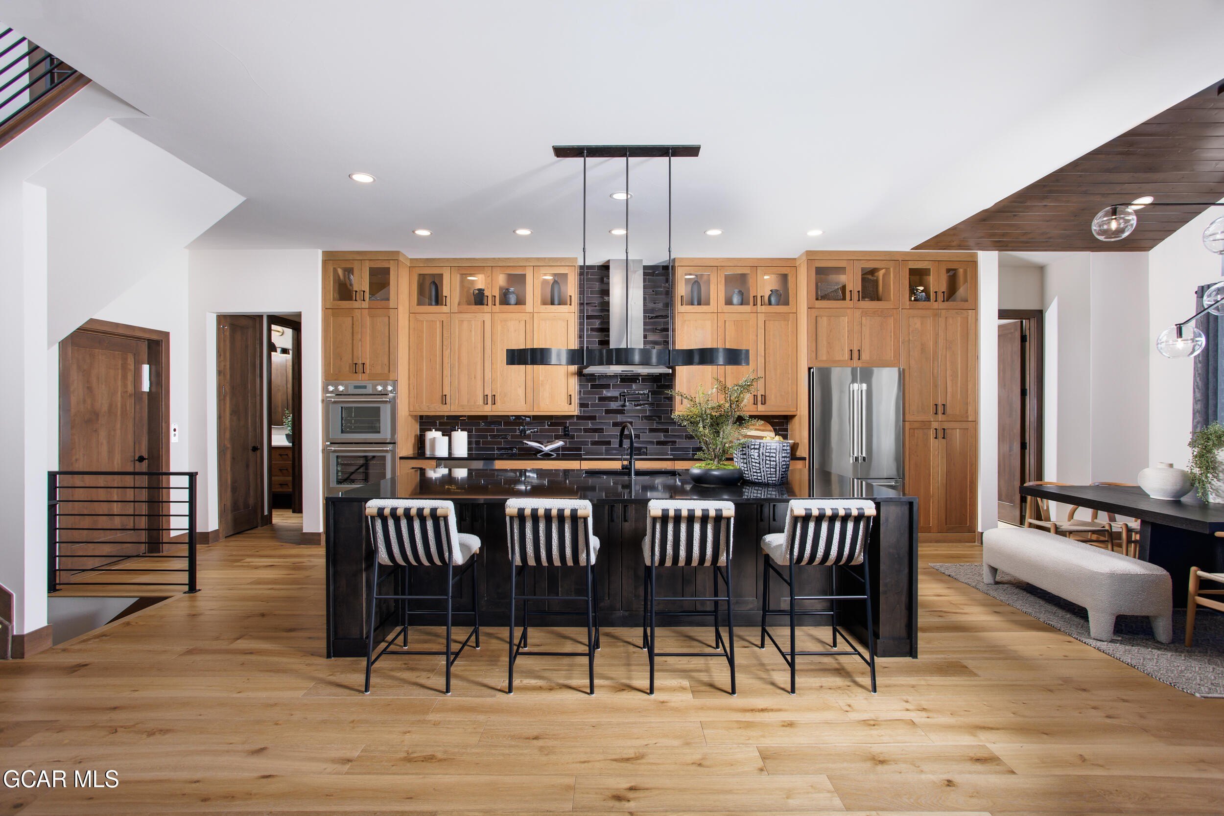 64 Overlook Pl  