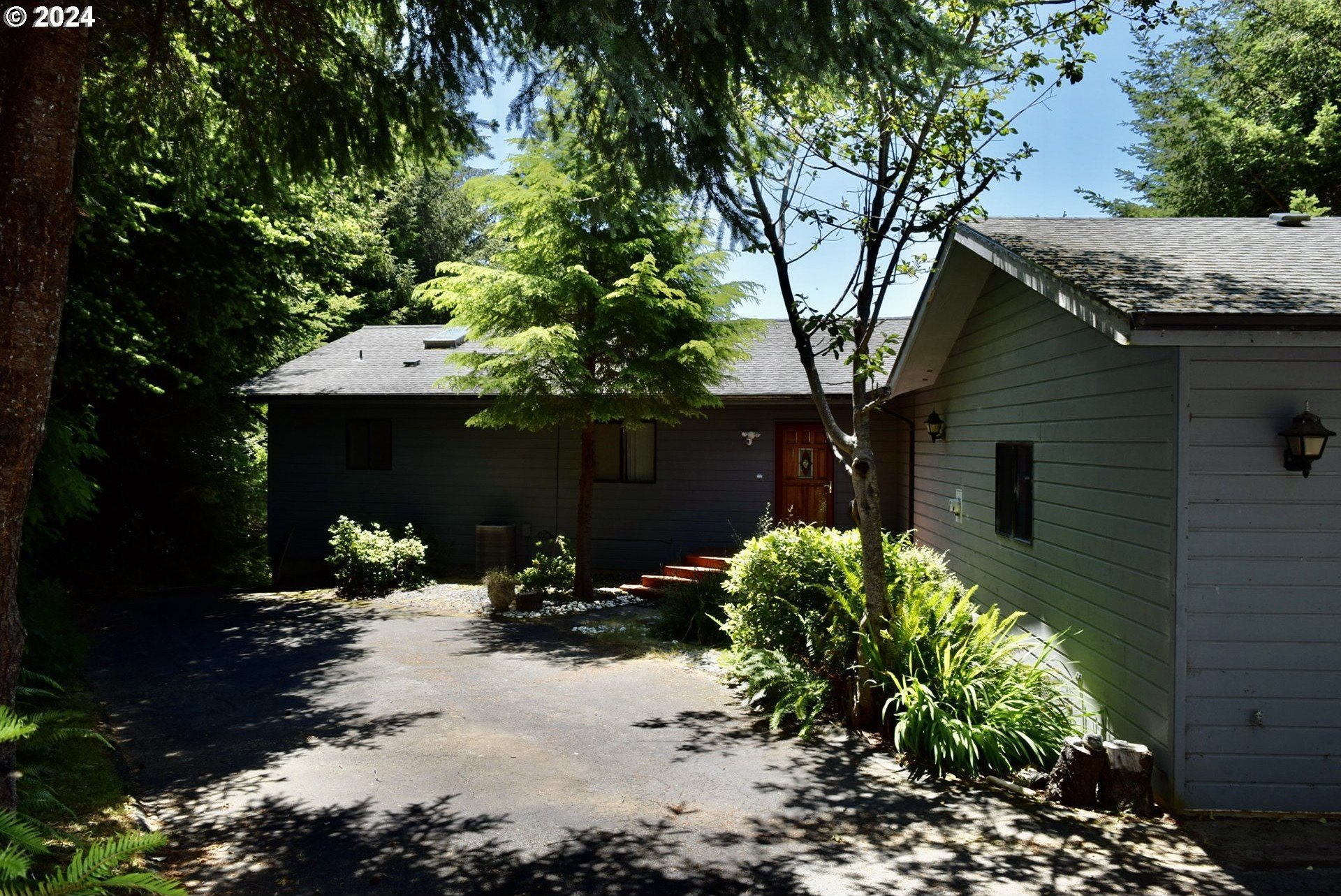 34518 MUTTS Way  