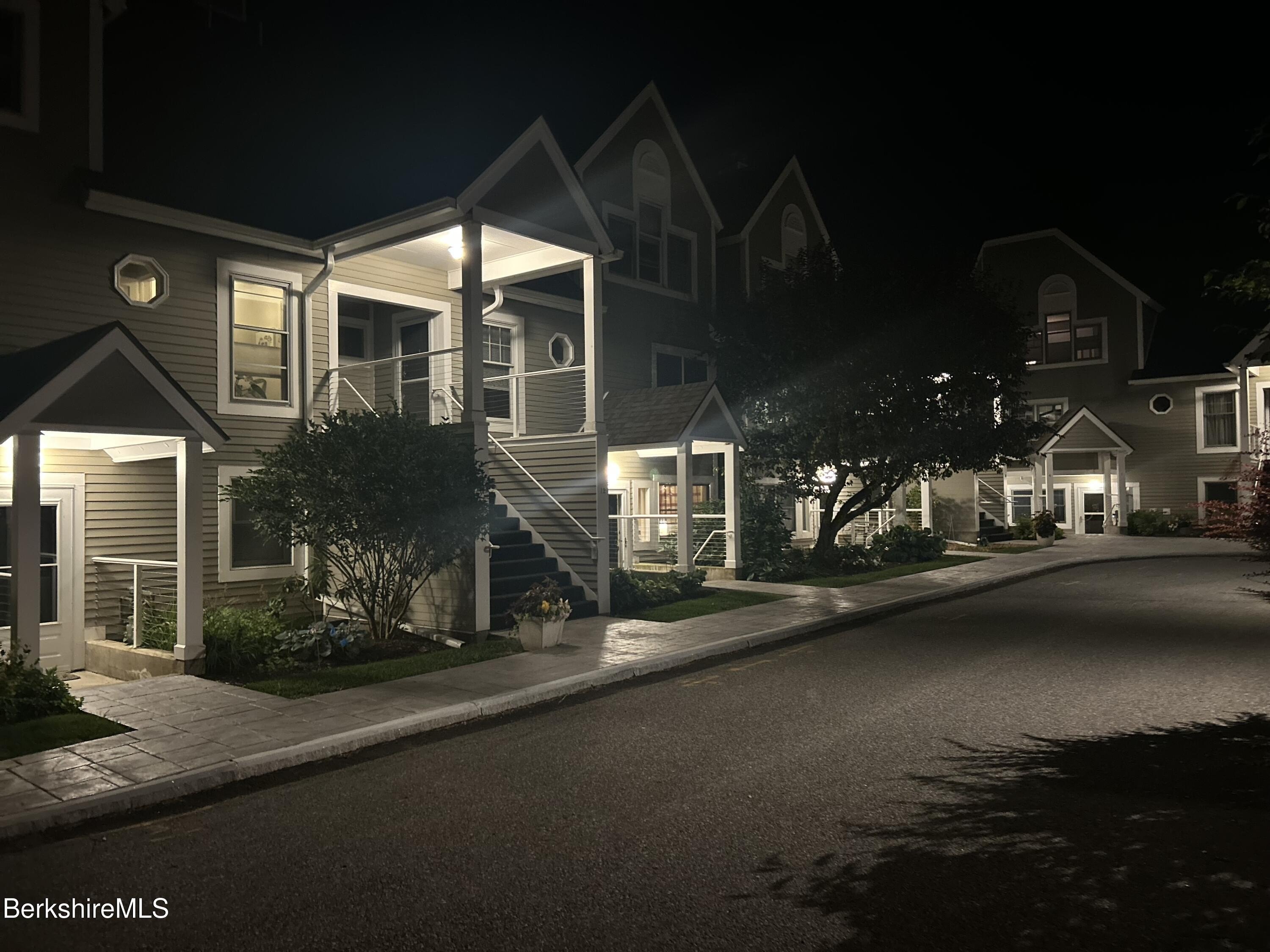 Condo 2BR 2BA - 80 Taconic Ave, Great Barrington, MA
