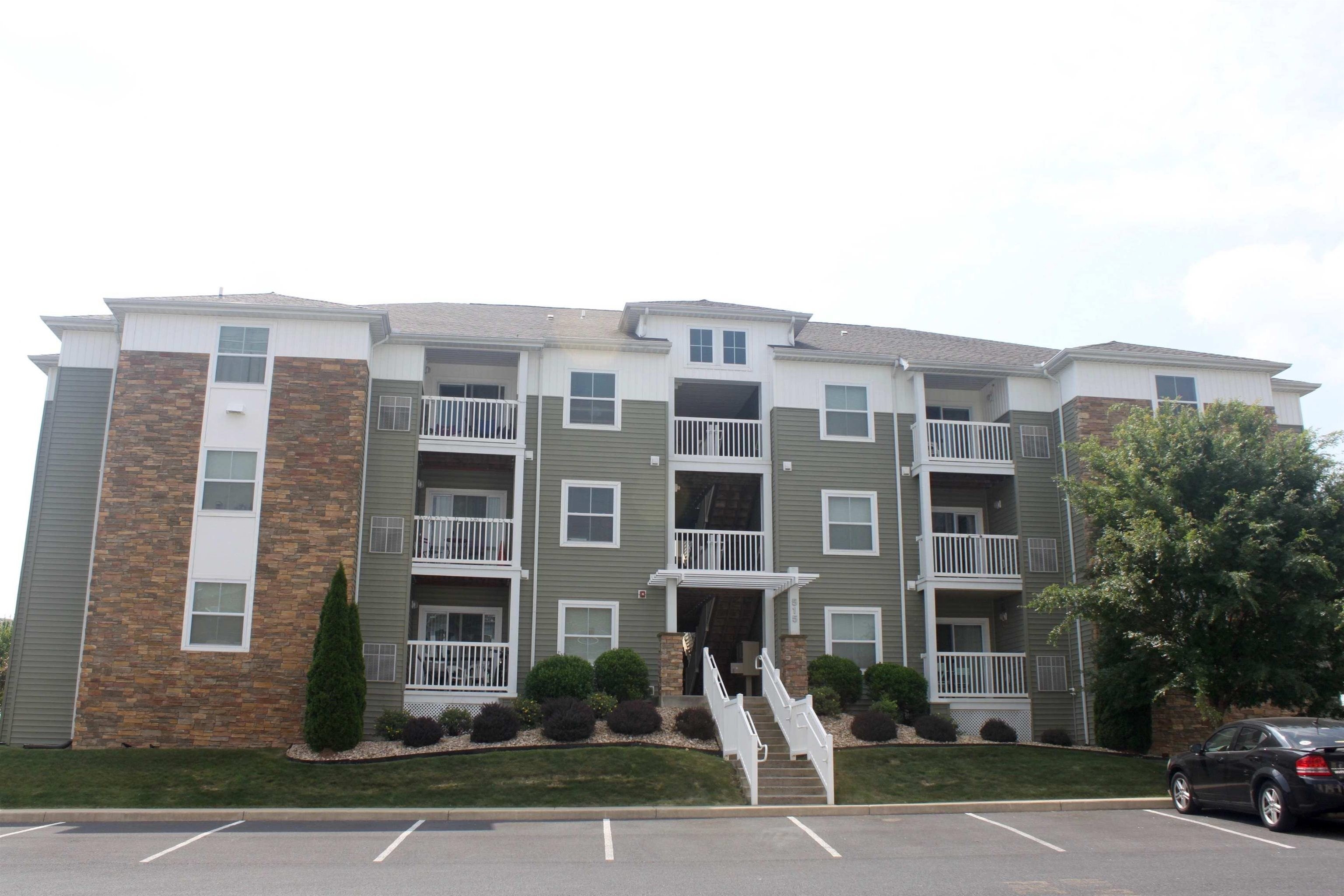 Condo 4BR 4BA - 515 DAVIS MILLS DR, HARRISONBURG, VA