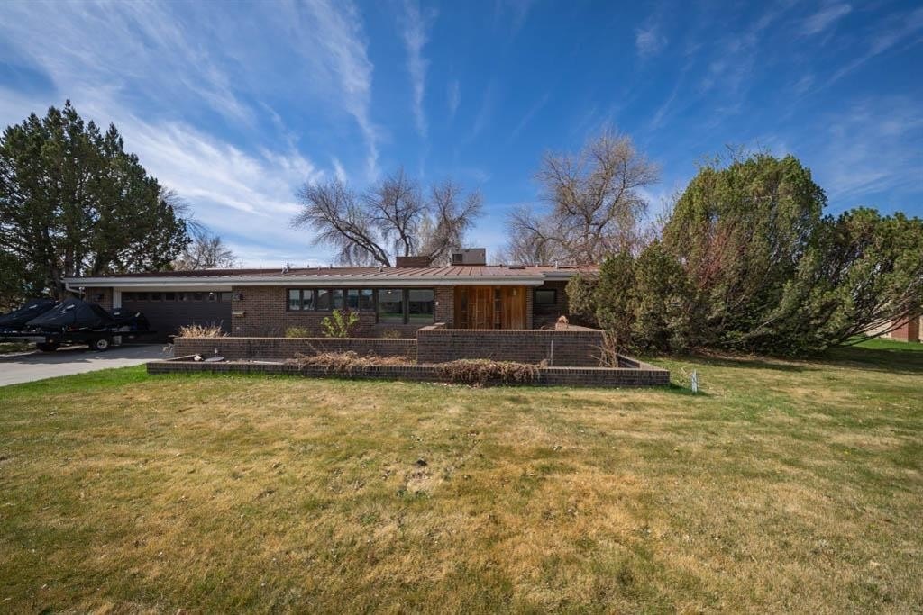 Single Family 3BR 1BA - 1304 Circle Road, Worland, WY