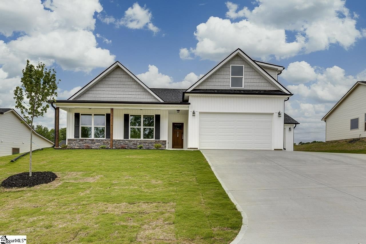 Single Family 3BR 3BA - 112 Walters Way, Pickens, SC