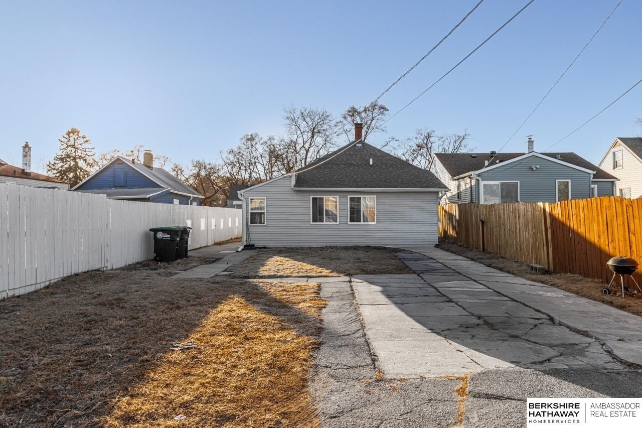 Single Family 2BR 1BA - 3949 N 36 Avenue, Omaha, NE