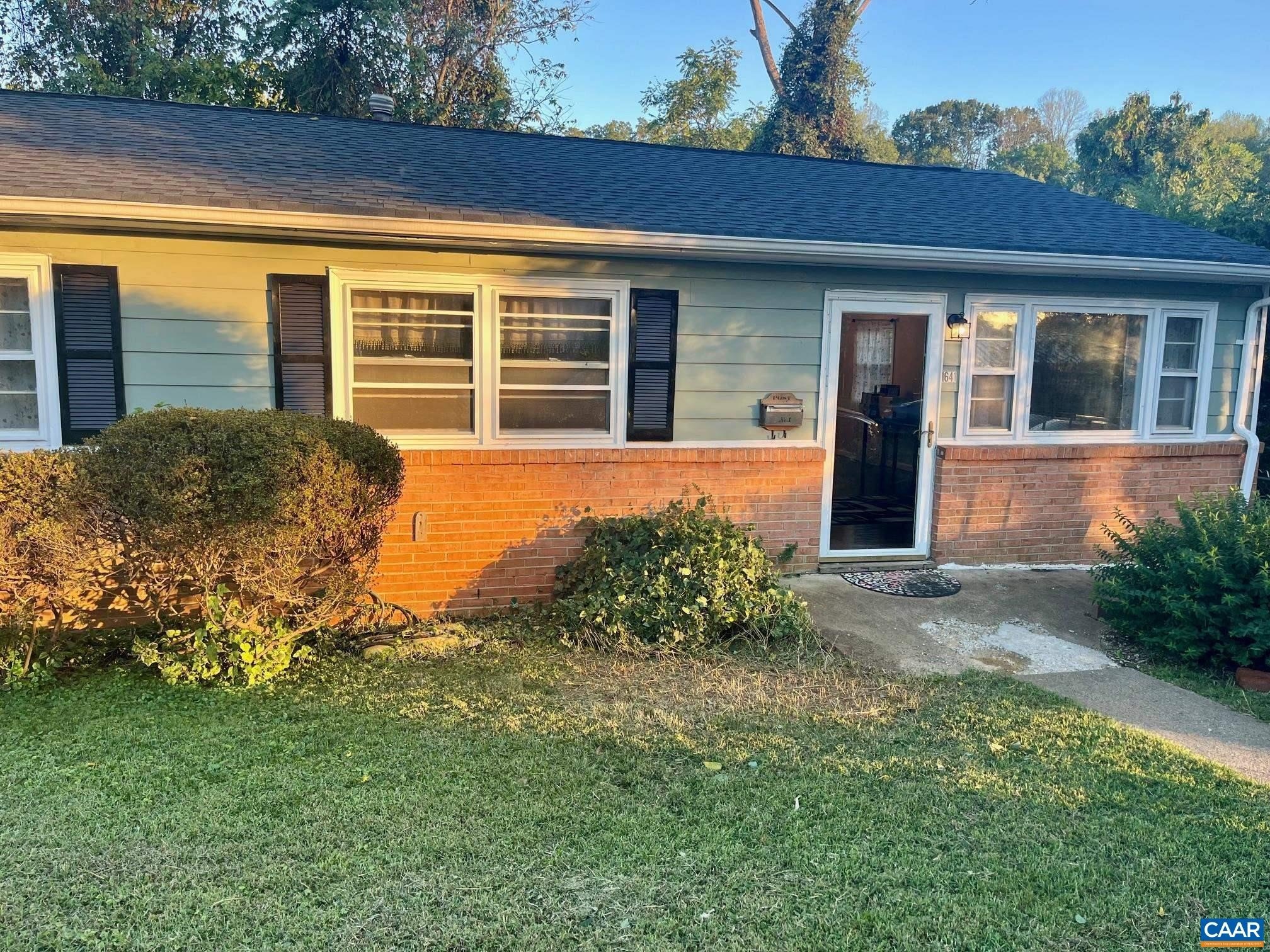 Single Family 4BR 2BA - 1641 MERIDIAN ST, CHARLOTTESVILLE, VA