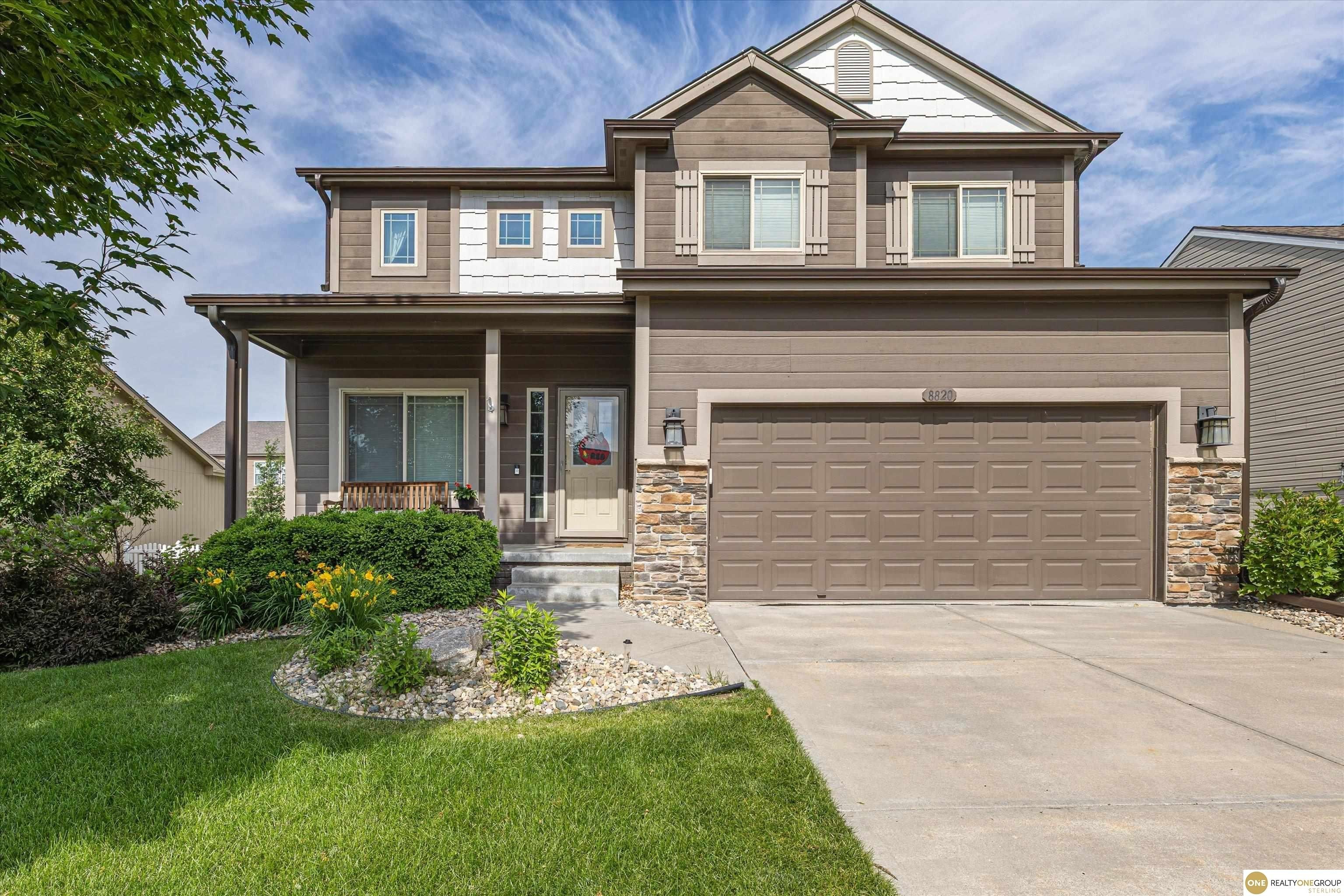 Single Family 4BR 3BA - 8820 N 156 Avenue, Bennington, NE