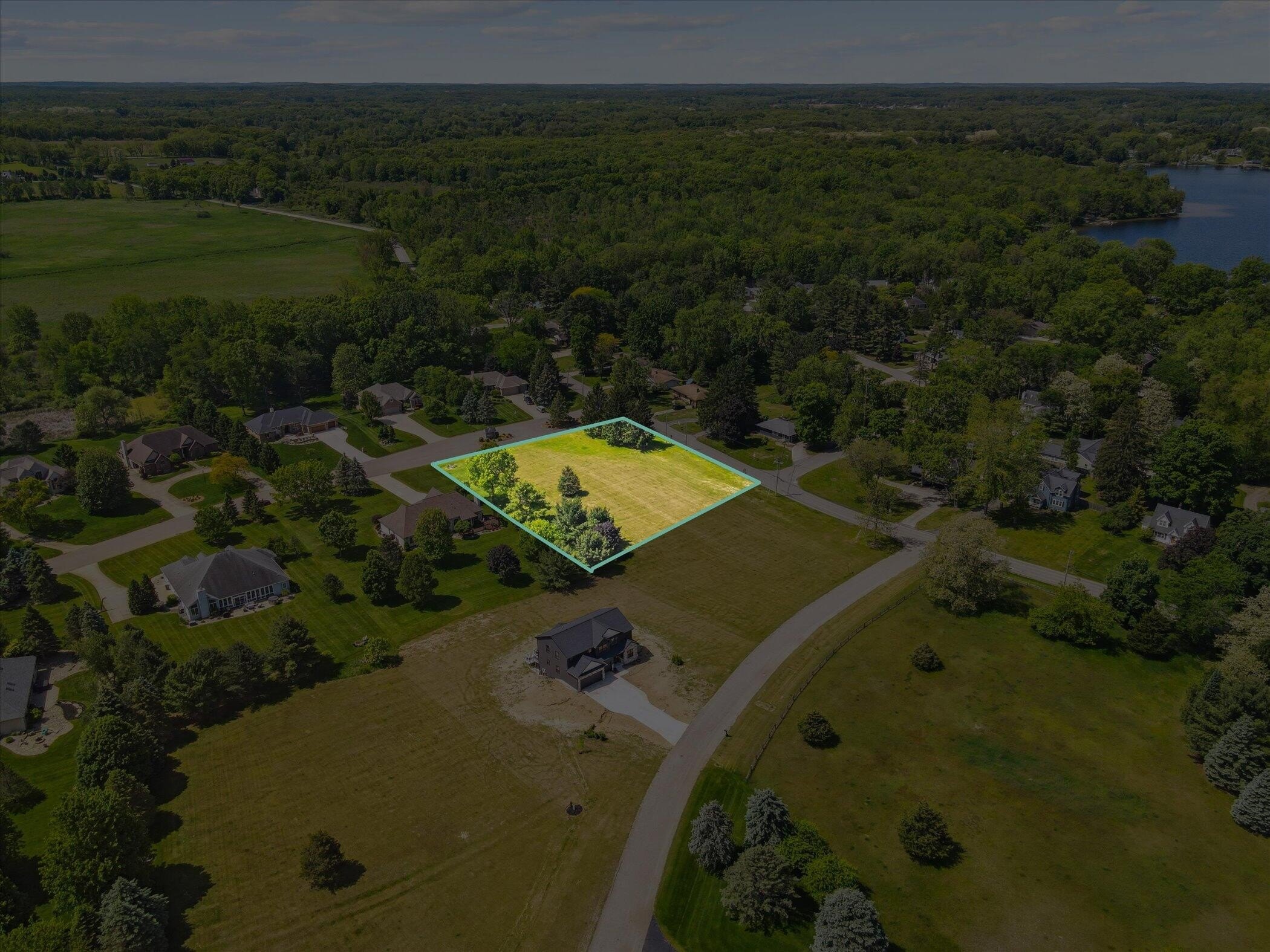 Single Family - 6000 Riverview Drive, Jackson, MI