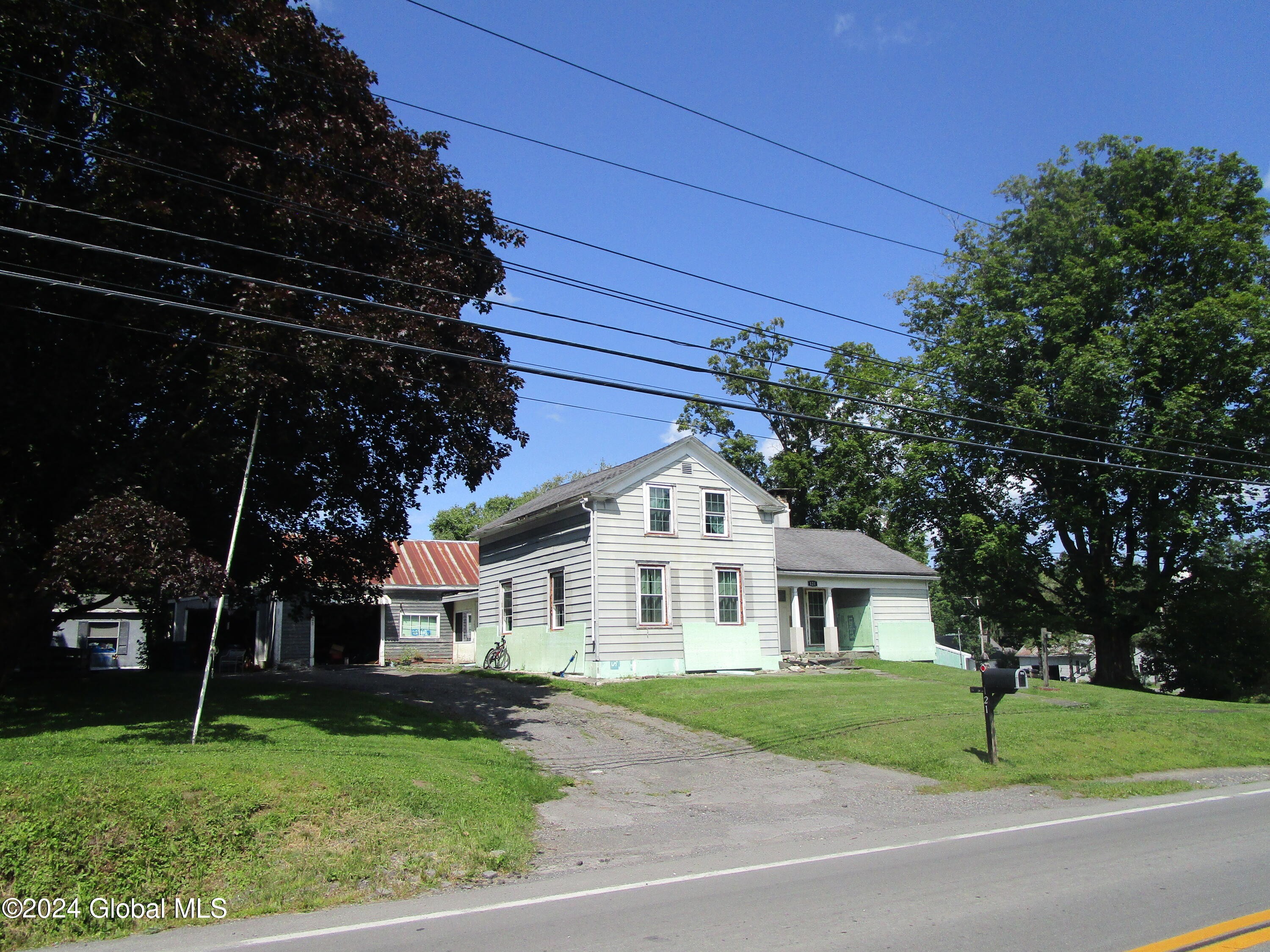 121 Main St  