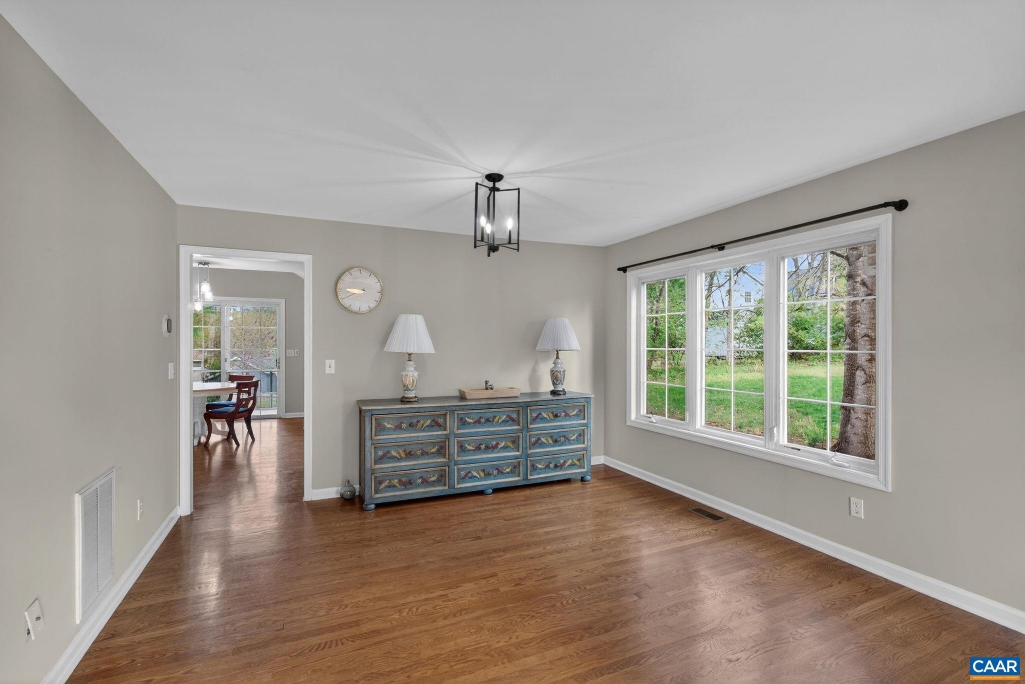 Single Family 4BR 3BA - 5 CAMPBELL CT, PALMYRA, VA