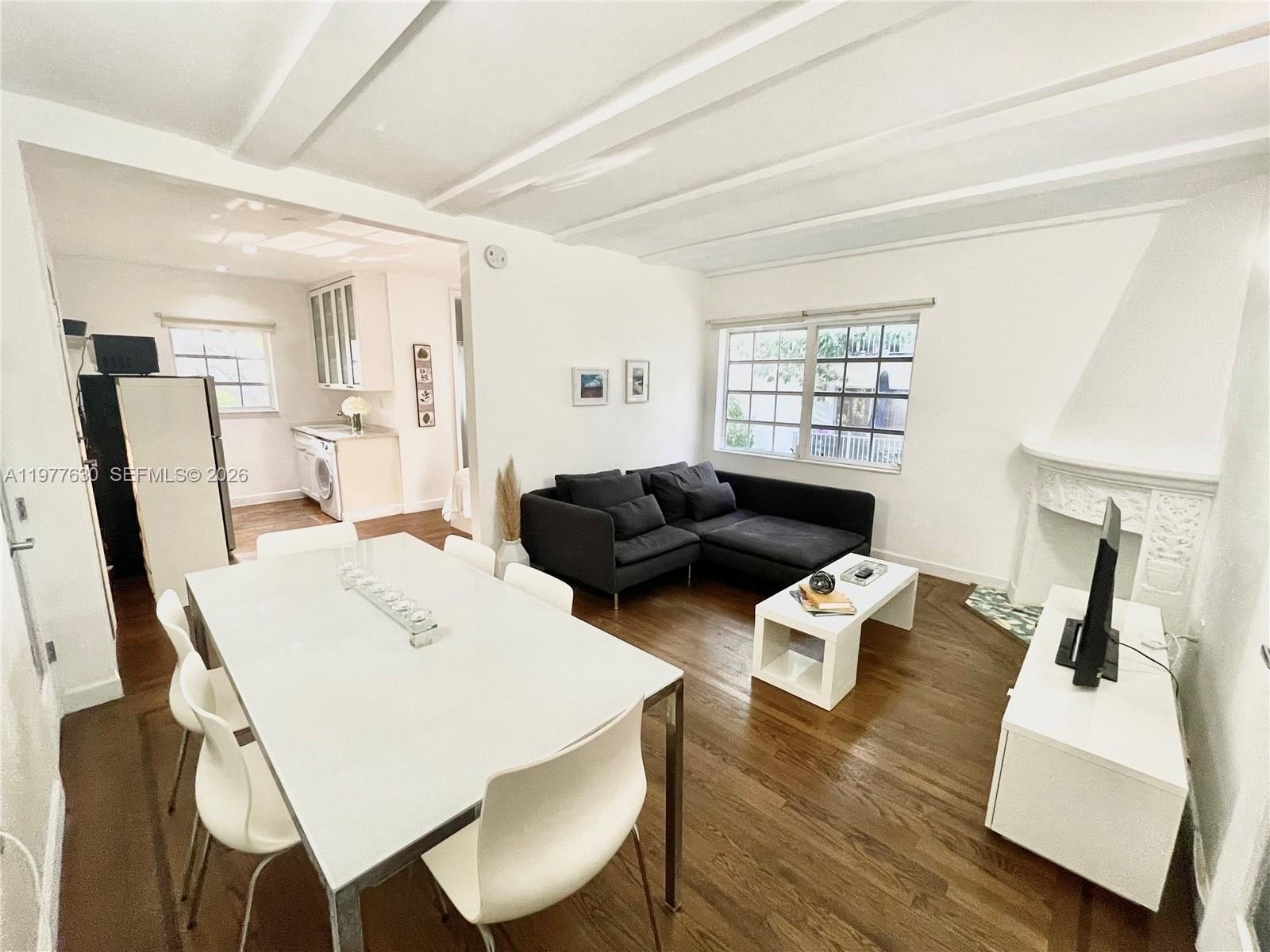 Condo 1BR 1BA - 439 15th St, Miami Beach, FL