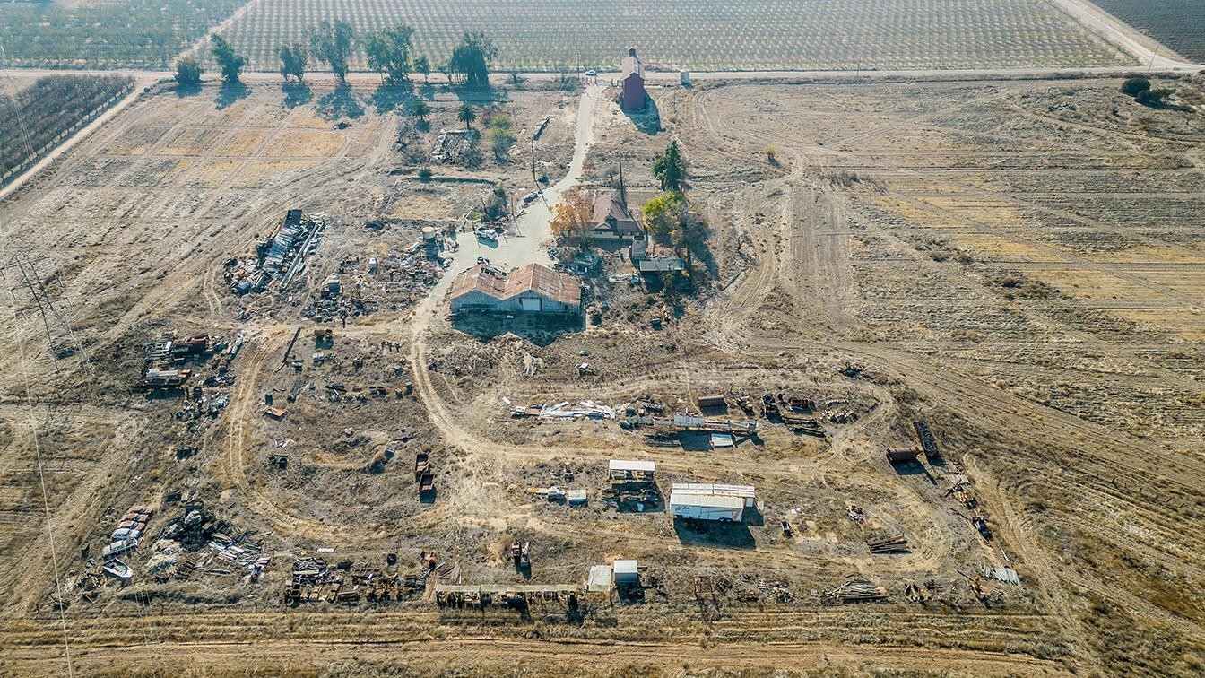Single Family 3BR 2BA - 32015 Avenue 10, Madera, CA