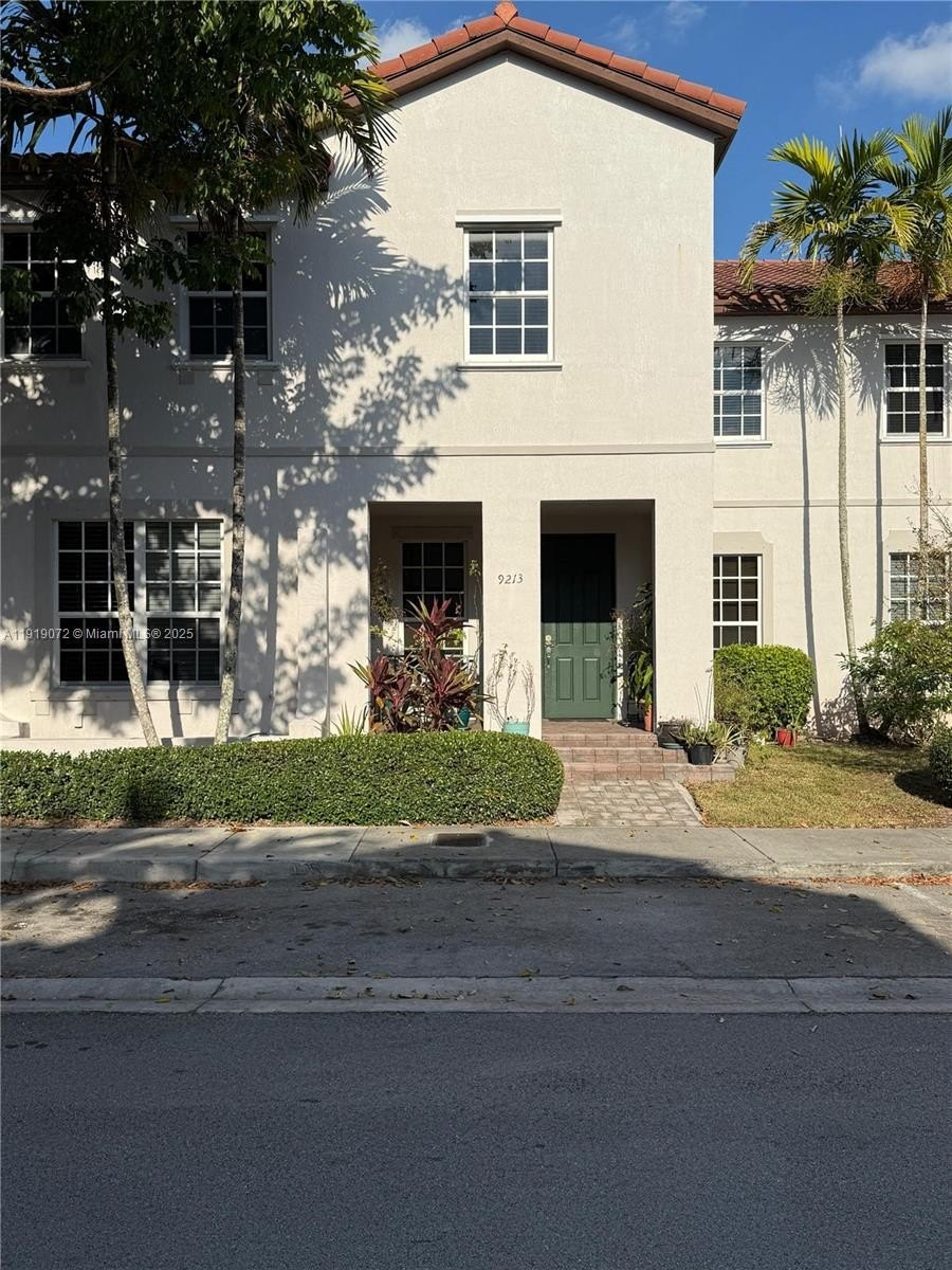 Single Family 4BR 3BA - 9213 SW 170th Ave, Miami, FL
