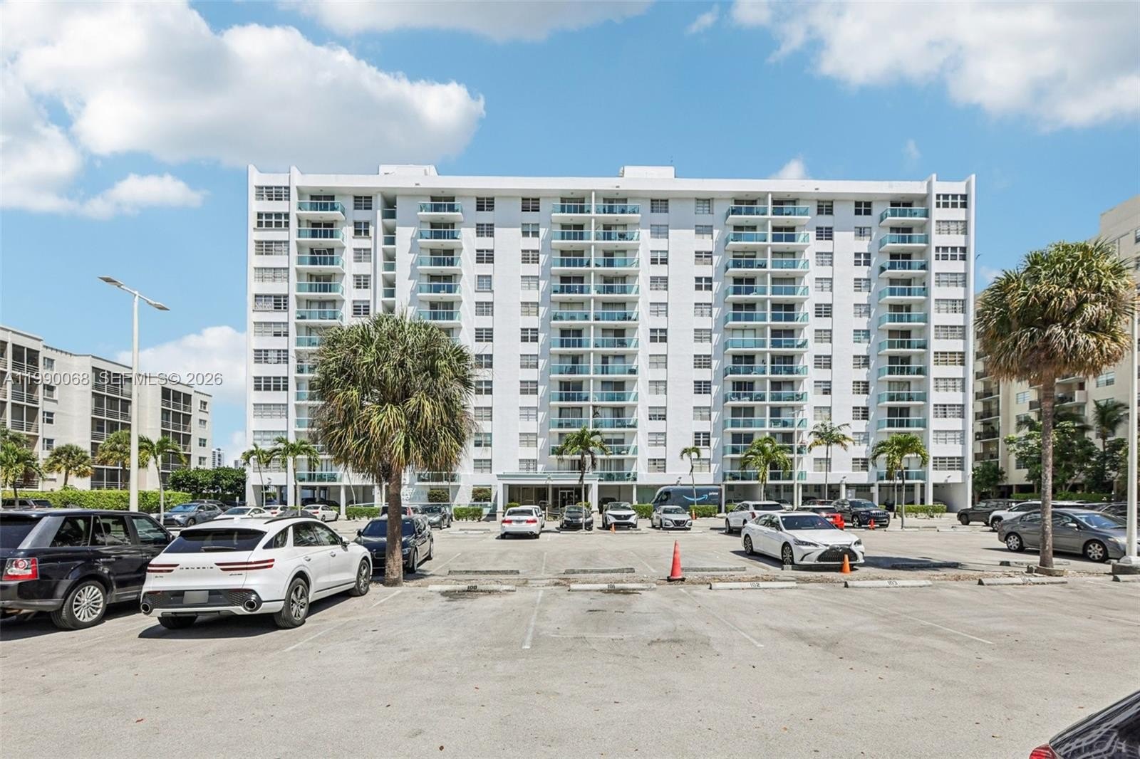 Condo 1BR 2BA - 2841 NE 163rd St, North Miami Beach, FL