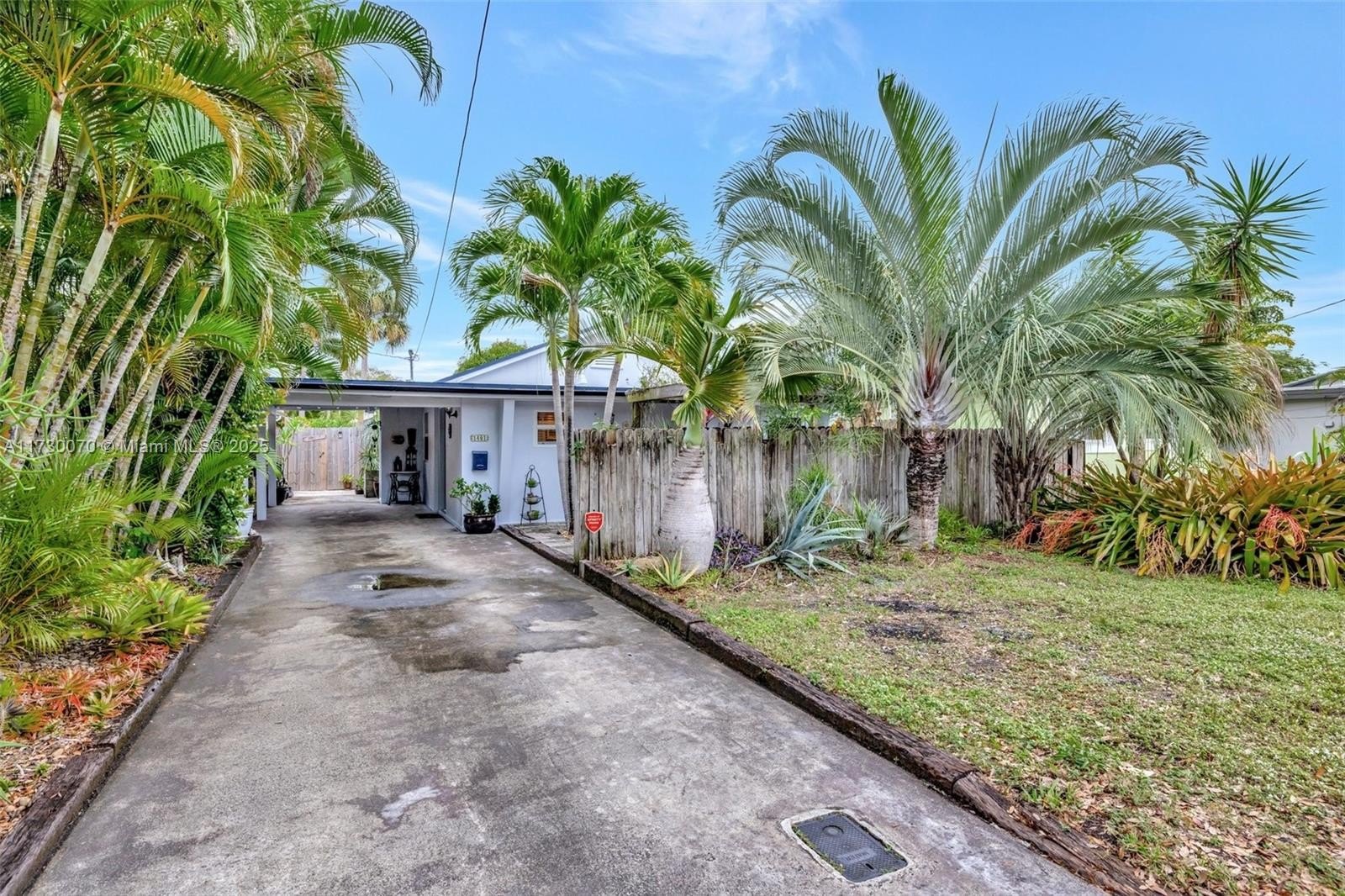 Single Family 3BR 2BA - 1401 NE 33rd St, Oakland Park, FL