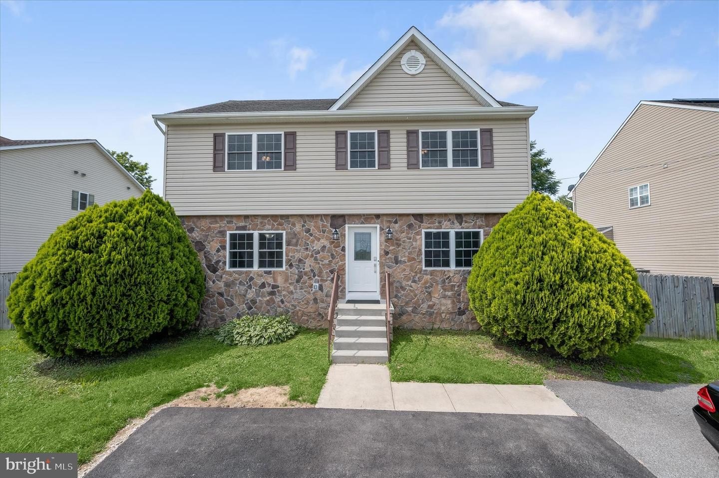 Single Family 3BR 3BA - 305 BISHOP AVE, BALTIMORE, MD