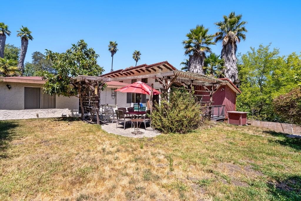 Single Family 4BR 4BA - 1239 La Madrona DR, SANTA CRUZ, CA