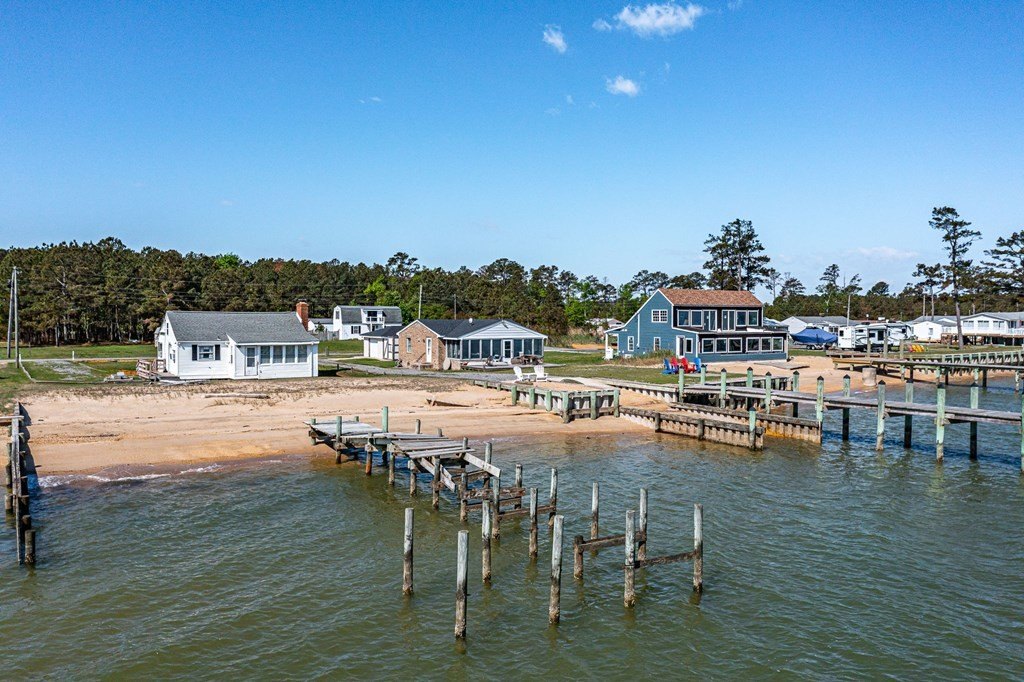 Single Family 2BR 1BA - 259 Judith Sound Circle, Lottsburg, VA
