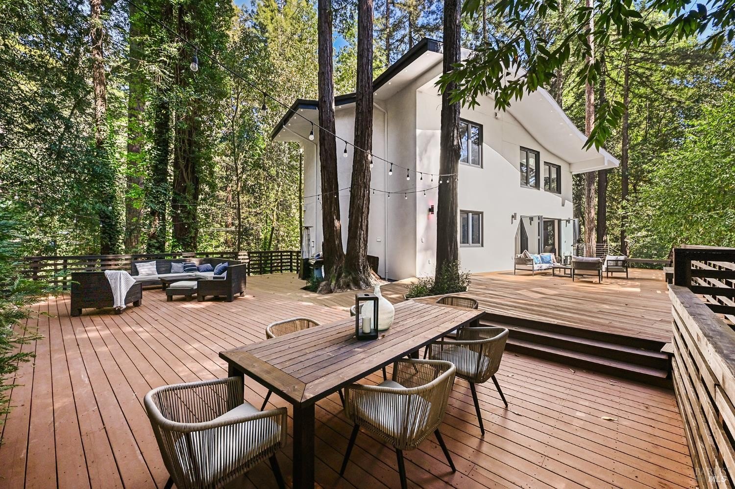 Single Family 3BR 3BA - 14685 Willow Road, Rio Nido, CA