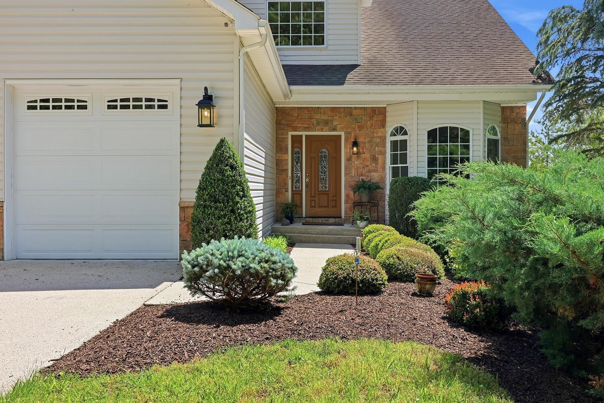 Single Family 3BR 4BA - 759 RIFES FORD RD, VERONA, VA