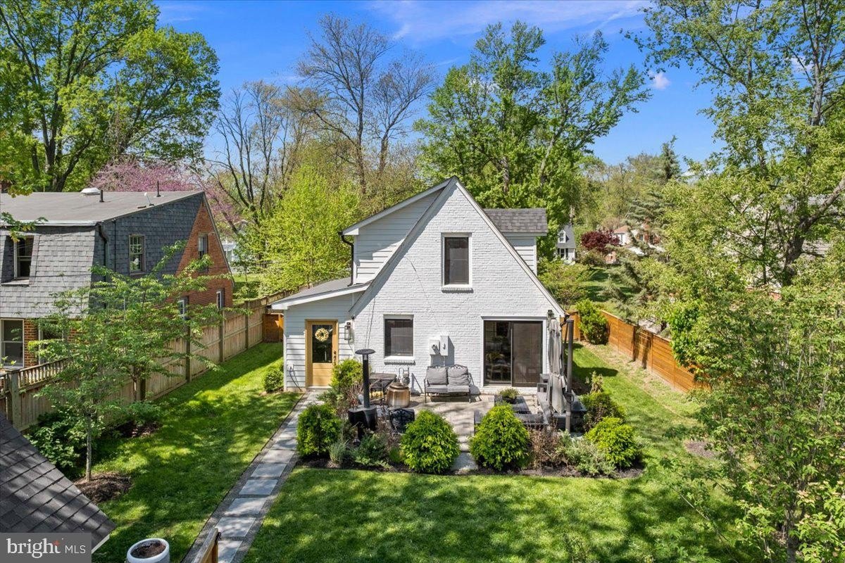 Single Family 2BR 2BA - 6411 14TH ST, ALEXANDRIA, VA